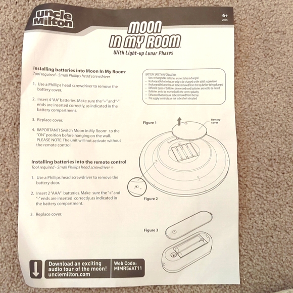 Moon In My Room - Picture 3 of 5